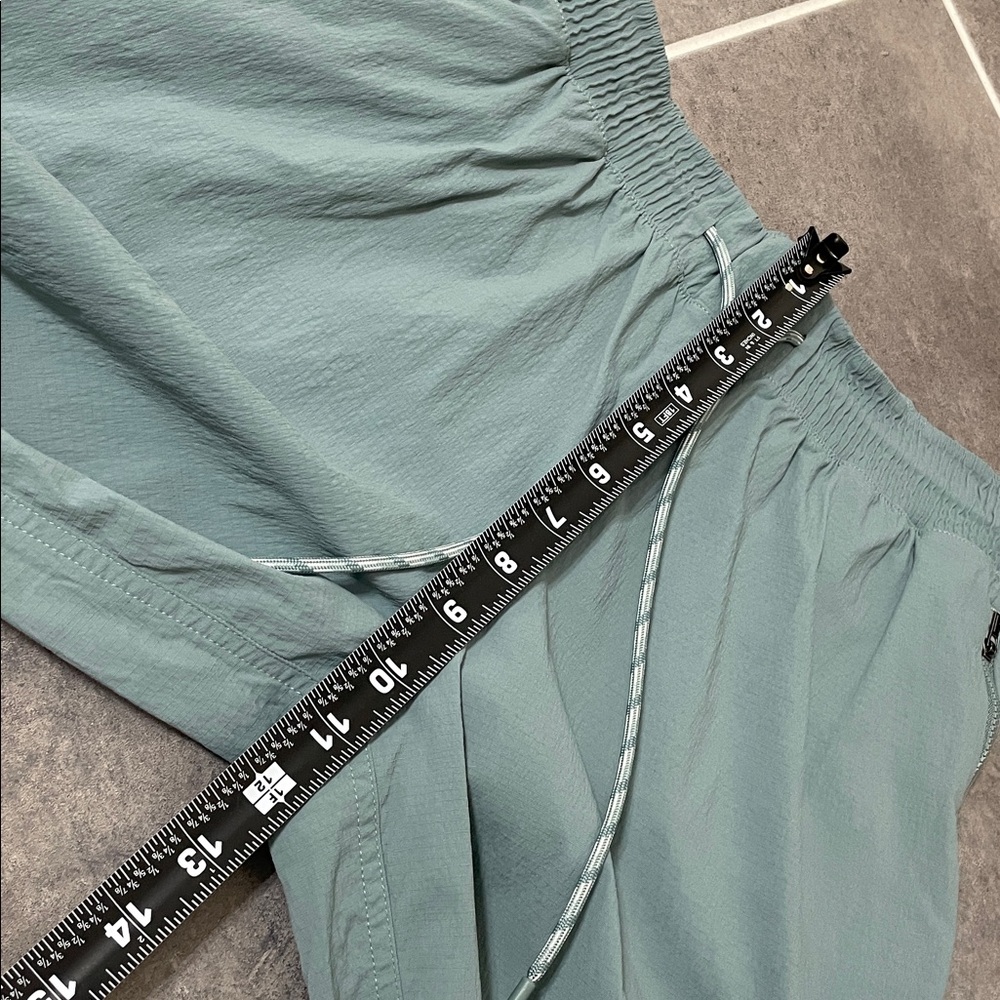 Athleta Cropped Sage-Green Drawstring Waist Pants - Picture 5 of 9